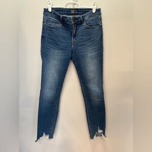 Abercrombie & Fitch Mid-rise Distressed super skinny Ankle Jeans. Women’s 27
